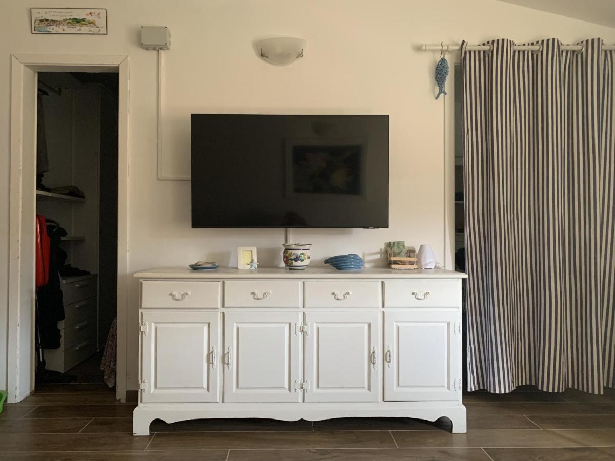 Appartamento La Casa Di Chiara Porto Azzurro Εξωτερικό φωτογραφία