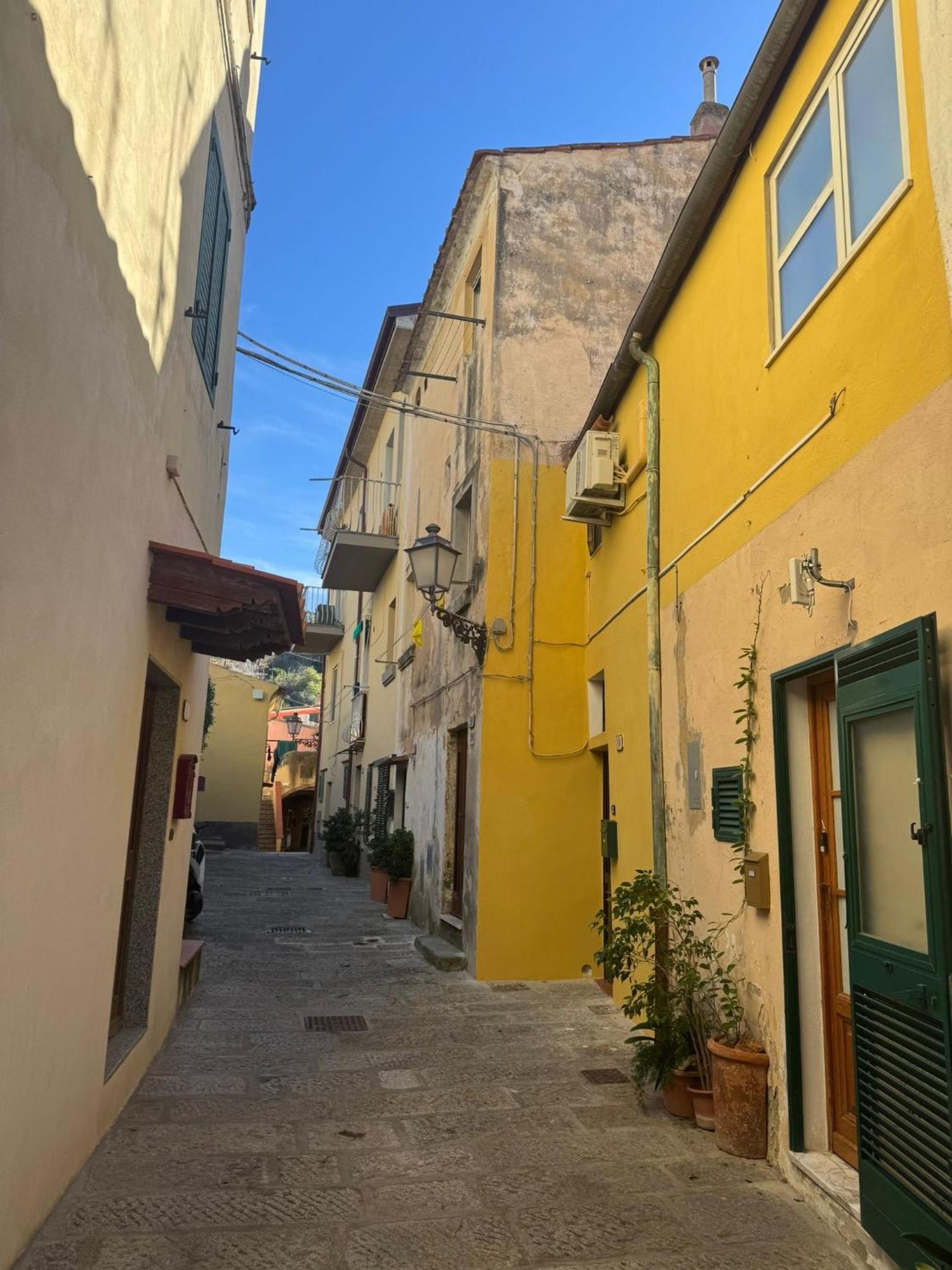 Appartamento La Casa Di Chiara Porto Azzurro Εξωτερικό φωτογραφία
